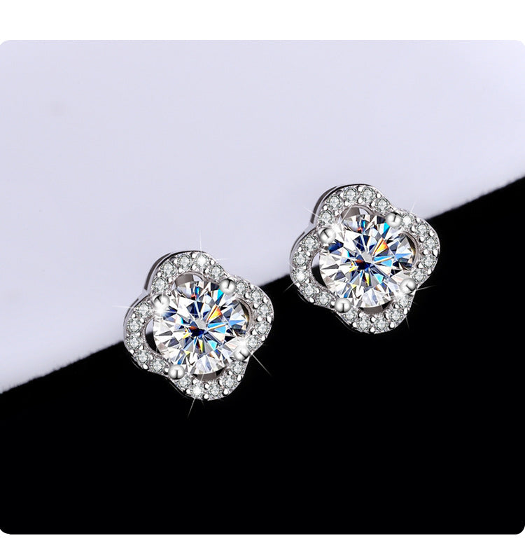 S925Pure Silver Moissanite Four-Leaf Clover Original High-End Earrings Cluster Full Diamond Elegant Simple Women's Earrings Wholesale