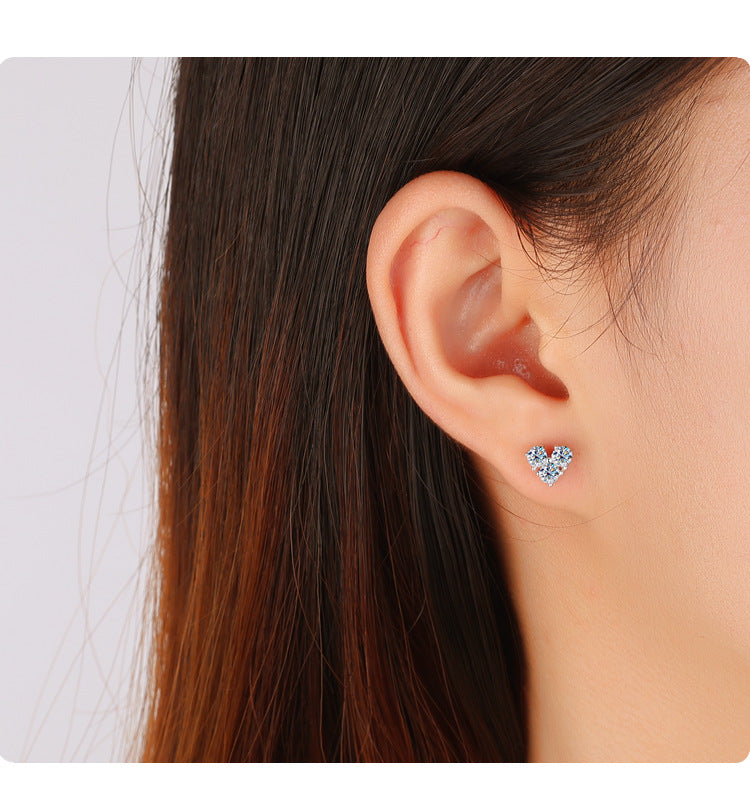 S925Silver Moissanite Heart Simple Clover Screw Earrings for Women Light Luxury Moissanite Jewelry Factory Wholesale