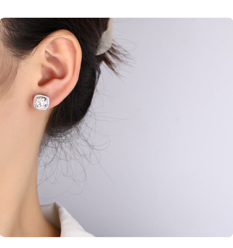 Factory direct sales S925Pure Silver Luxury Square Bag Earrings for Women Moissanite Earrings Elegant High-end Moissanite Stud Earrings