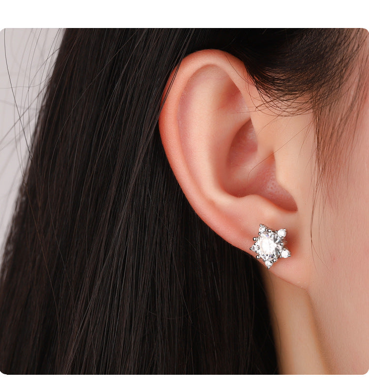 S925Sterling Silver Five-Pointed Star Moissanite Earrings High-End Fashion Versatile Sweet Moissanite Earrings for Women Cross-Border Source