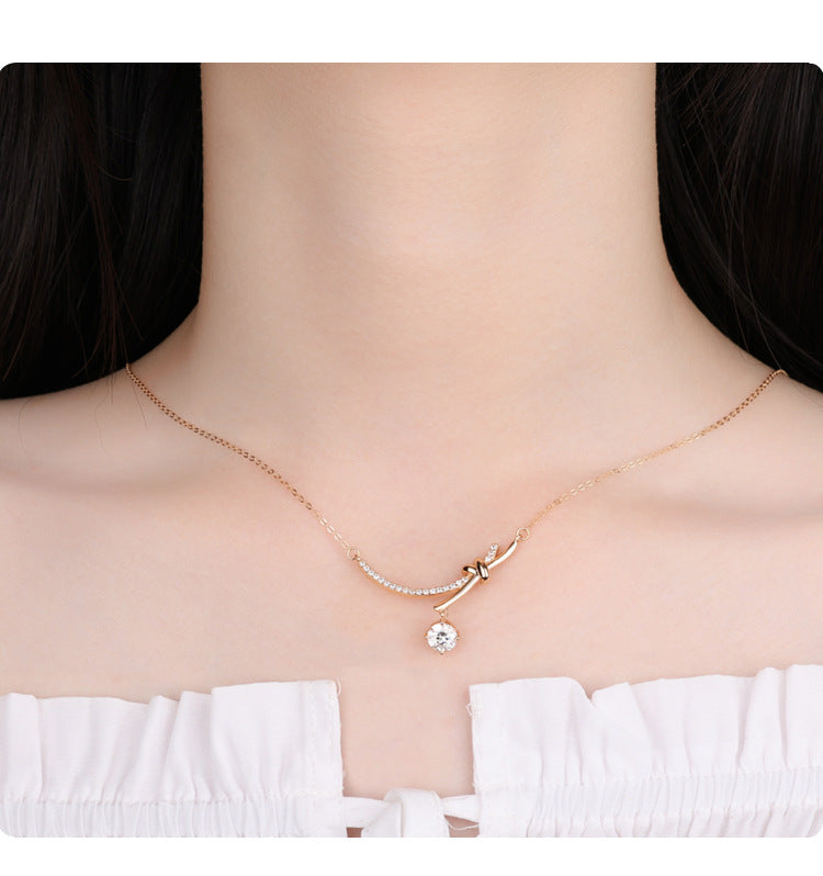 Amazon S925Silver Bowknot Smiley Moissanite Pendant Light Luxury High-end Feel Foreign Trade Collarbone Chain Factory Wholesale
