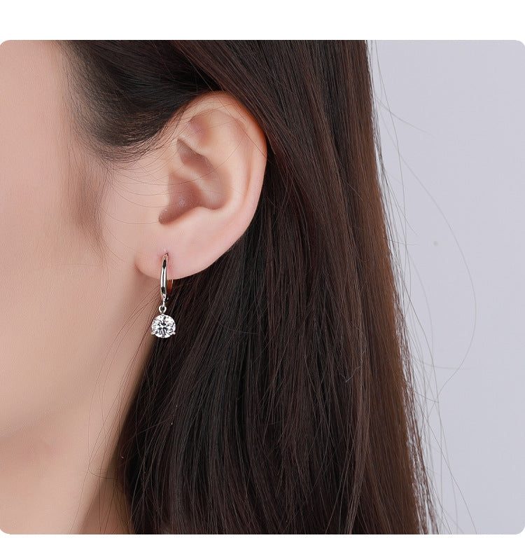 Europe and america cross border S925Sterling Silver Three-Prong Earrings Moissanite Ear Jewelry Classic Simple Hoop Moissanite Stud Earrings Wholesale