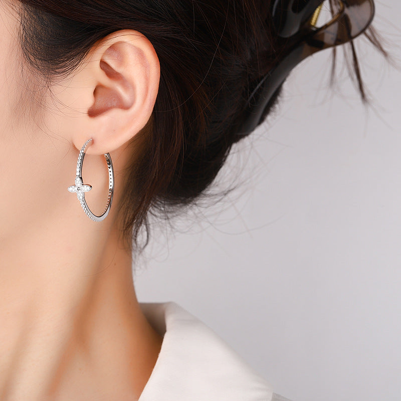 S925Pure Silver Moissanite European and American Style Flower Large Hoop Earrings Elegant Hoop High-end French Earrings Manufacturer Wholesale