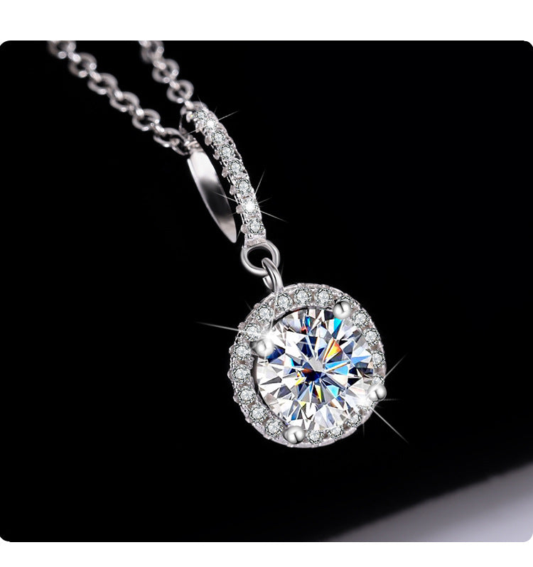 s925Sterling Silver Platinum Plated Micro Inlaid Bull Head Silver Pendant Moissanite Necklace for Women Classic Fashion Collarbone Chain Wholesale
