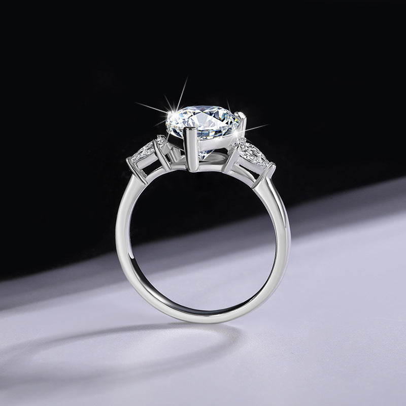 Exclusive for cross-border925Sterling Silver Plated pt950Platinum Inlaid Heart-shaped Moissanite Diamond Ring Proposal Interstitial Ring Wholesale