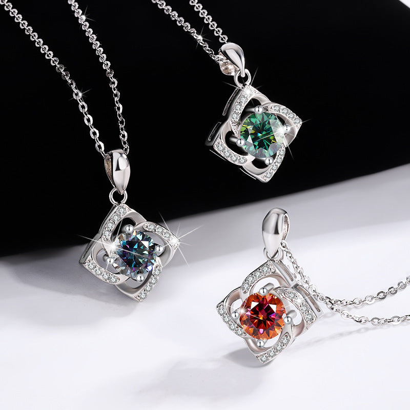 A1   s925Sterling Silver Four-Leaf Clover Necklace Silver Pendant Moissanite Necklace for Women Classic Fashion Collarbone Chain In Stock Wholesale