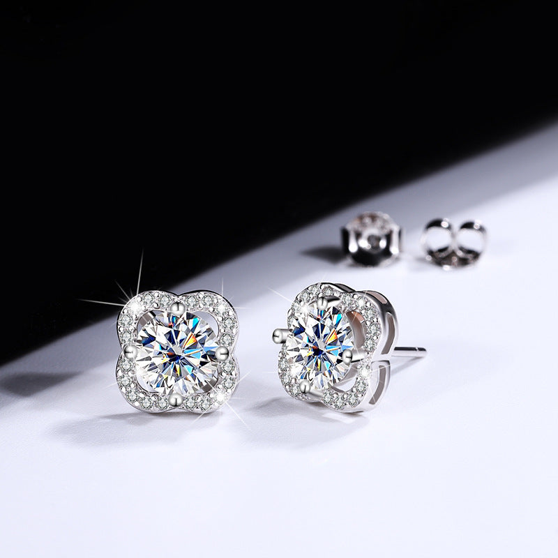 S925Pure Silver Moissanite Four-Leaf Clover Original High-End Earrings Cluster Full Diamond Elegant Simple Women's Earrings Wholesale