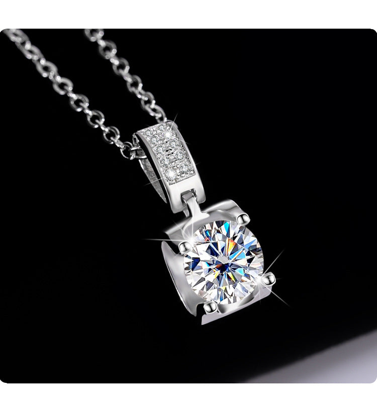 s925Sterling Silver Platinum Plated Micro Inlaid Bull Head Silver Pendant Moissanite Necklace for Women Classic Fashion Collarbone Chain Wholesale