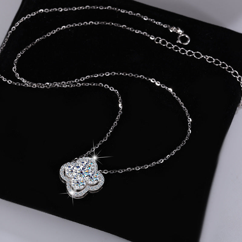 Cross-Border New Products S925Sterling Silver Moissanite Lucky Clover Necklace for Women Moissanite Full Diamond Collarbone Chain Factory Wholesale