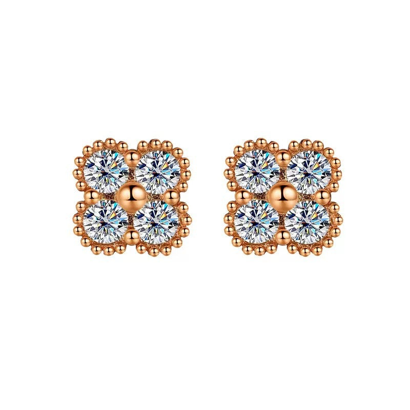 Cross-border hot selling S925Silver Moissanite Champagne Gold Four-Leaf Clover Three-Piece Set Earrings Bracelet Necklace for Women Factory Wholesale