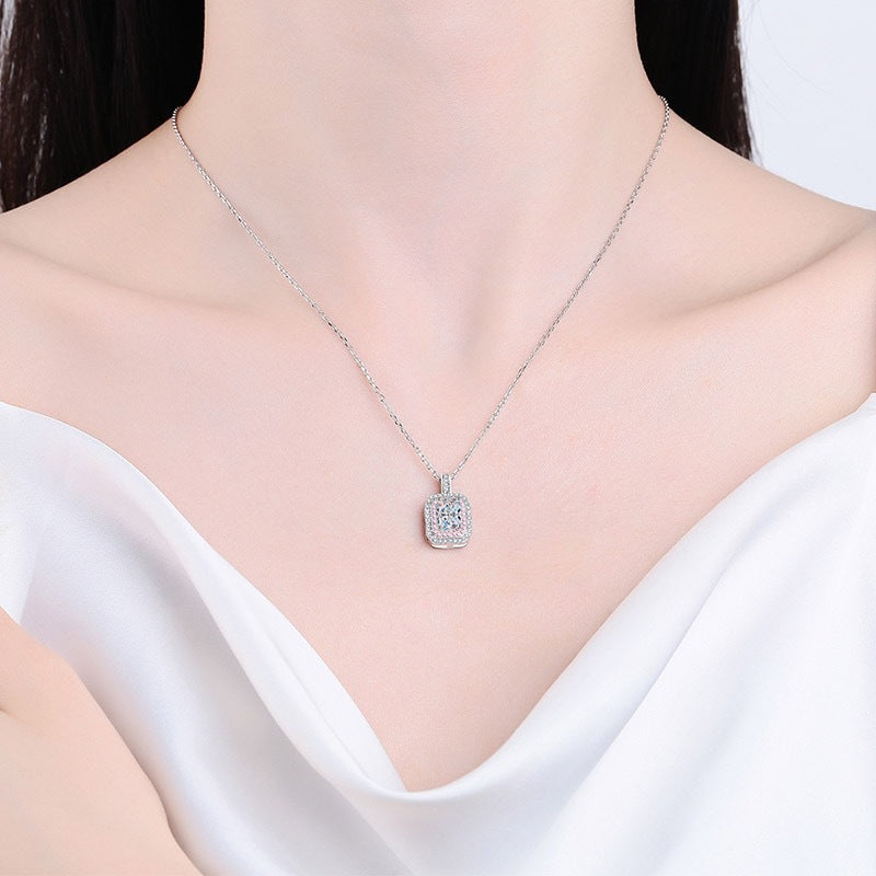 Cross-Border S925Sterling Silver Necklace Color-Blocked Square Bag Sugar Cube Radiant Moissanite Diamond Pendant Collarbone Chain Live Wholesale