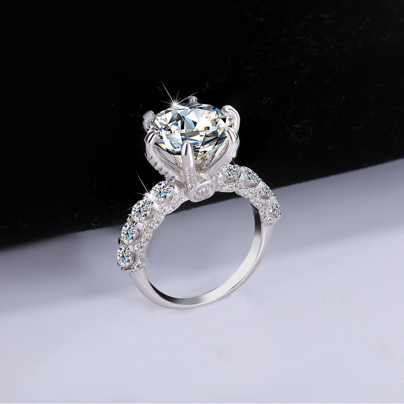 S925Silver Luxury Inlaid Moissanite White Moonlight Ring Light Luxury Exquisite Fashion High-end Goddess Style Women's Ring Factory Wholesale