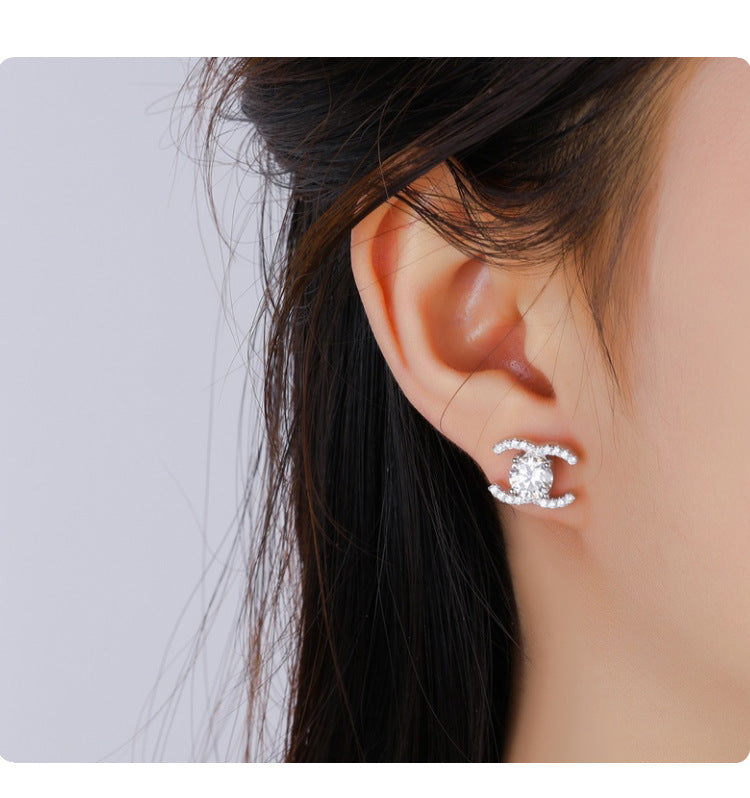 Best seller in europe and america925Sterling Silver Double C Moissanite Earrings for Women Moissanite Diamond Earrings Chanel Style High-end Feel Factory Wholesale