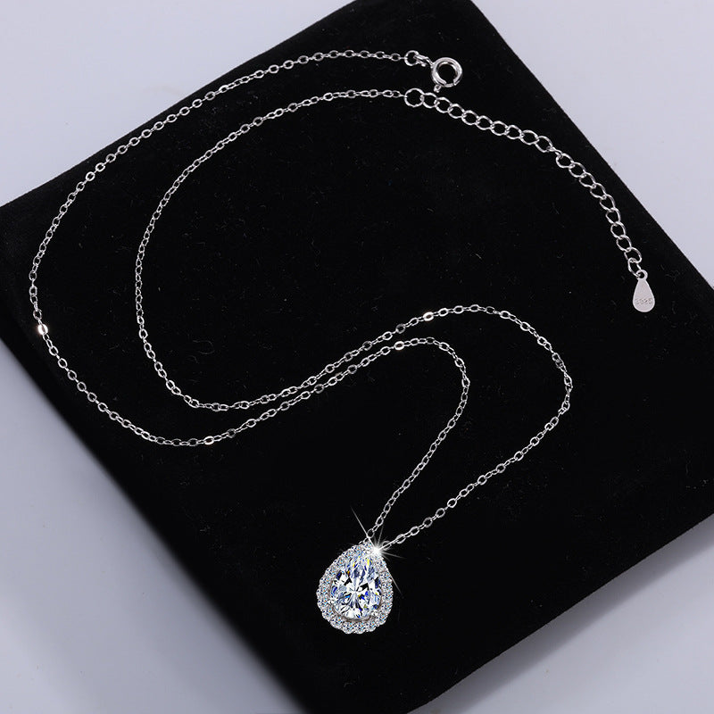 Cross-border hot selling S925Sterling Silver Water Drop Pendant Moissanite Pear Necklace for Women Simple Collarbone Chain Factory Wholesale