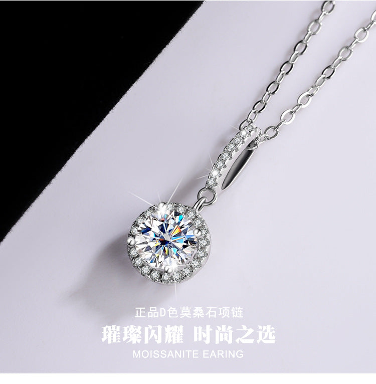 s925Sterling Silver Platinum Plated Micro Inlaid Bull Head Silver Pendant Moissanite Necklace for Women Classic Fashion Collarbone Chain Wholesale