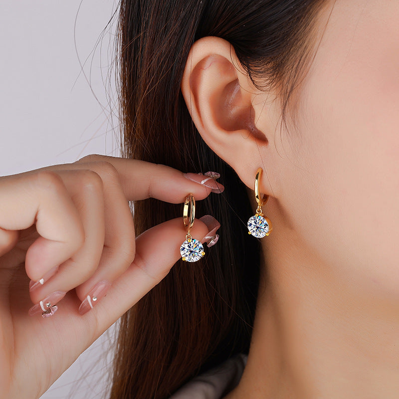 Best seller in europe and america S925Sterling Silver Three-Claw Earrings Moissanite Fashion Simple Earrings Moissanite Studs Factory Wholesale