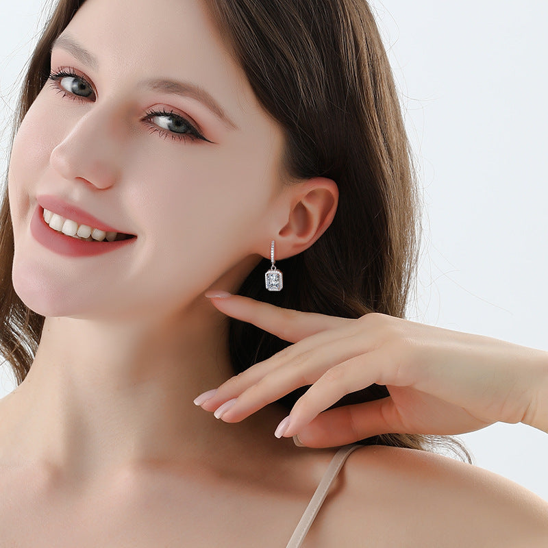 Cross-Border S925Sterling Silver Moissanite Earrings Radiant Cut Ear Jewelry Luxurious Inlaid High-end Earrings Moissanite Studs Wholesale