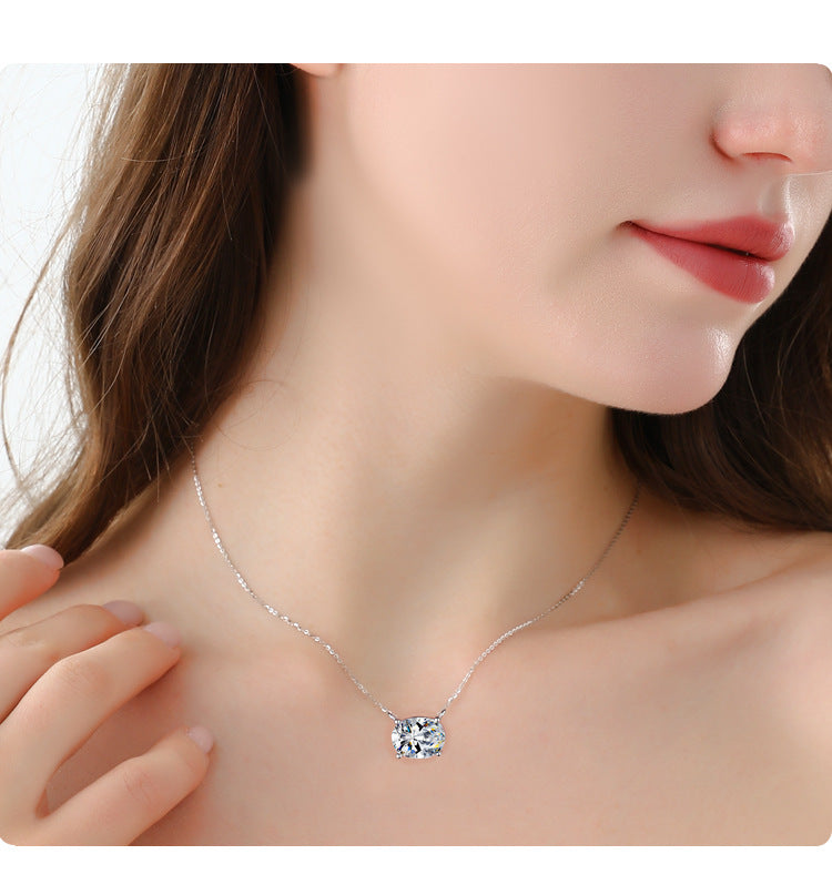 Cross-border European and American Hot Sale S925Silver Moissanite Diamond Egg-shaped Pendant Irregular Diamond Simple Oval Necklace Factory Wholesale