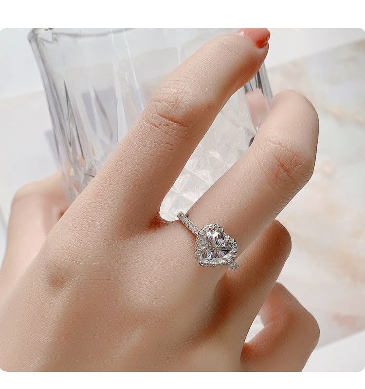 Cross-border hot selling S925Sterling Silver Irregular Moissanite Heart Ring for Women Moissanite Diamond Heart-shaped Ring Wholesale from Factory