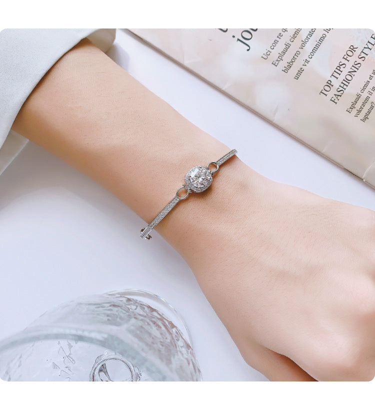 Cross-Border Europe and America S925Pure Silver Luxury Square Bracelet Moissanite Diamond Bangle Fashion High-end Moissanite Bracelet Wholesale