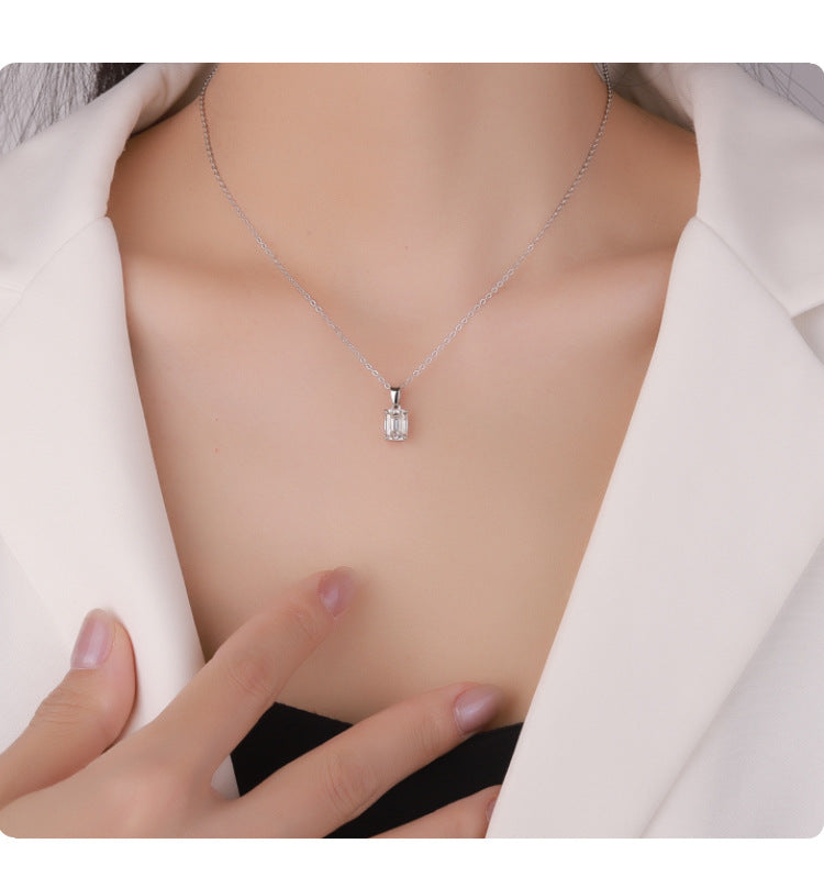 Cross-border new arrival S925Pure Silver Moissanite Diamond Light Luxury High-End Feel Emerald Cut Rectangular Pendant Collarbone Chain Wholesale