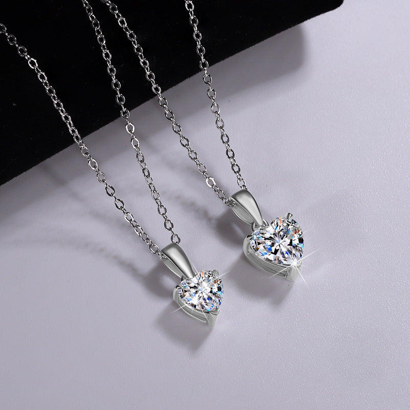 Cross-border hot selling S925Sterling Silver Moissanite Pendant Heart Necklace for Women European and American Simple Collarbone Chain Factory Wholesale