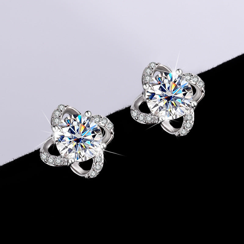 s925Pure Silver Genuine Moissanite Four-Leaf Clover Earrings Elegant Simple Moissanite Gift Ear Jewelry Live Streaming Source
