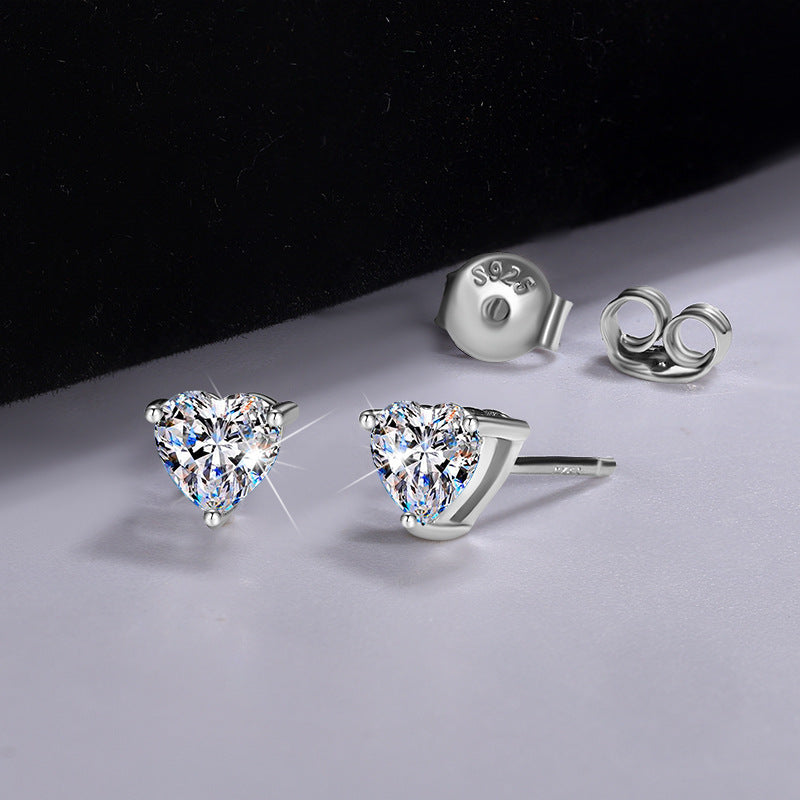 Cross-border hot selling S925Silver Earrings for Women Heart-Shaped Moissanite Simple Earrings Gift for Girlfriend or Best Friend Wholesale from Manufacturer