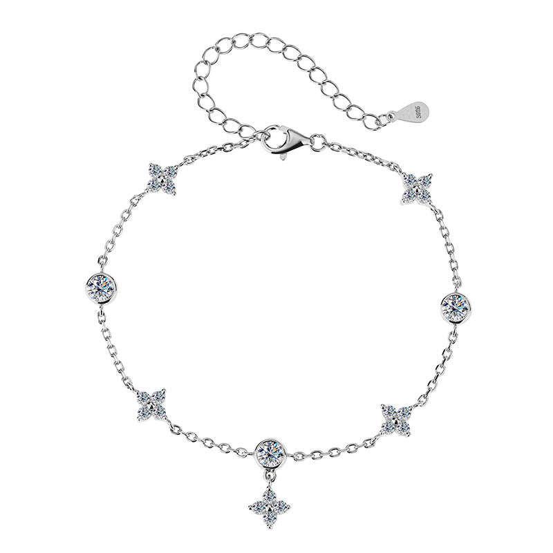 Cross-border hot selling S925Silver Platinum Plated Moissanite Four-Leaf Clover Bracelet Gift High-End Exquisite Light Luxury Style Wholesale