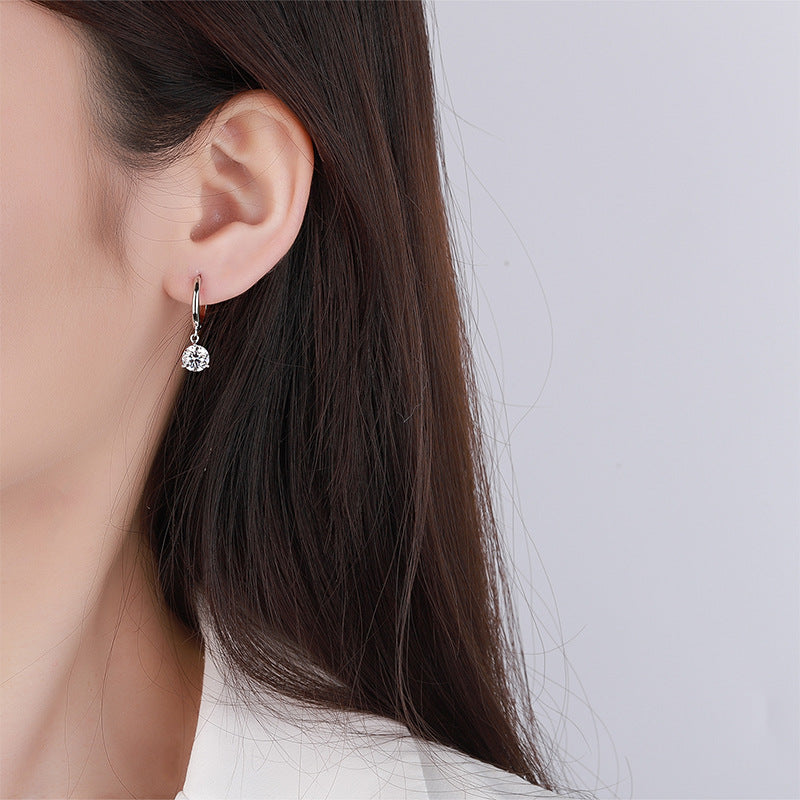 Europe and america cross border S925Sterling Silver Three-Prong Earrings Moissanite Ear Jewelry Classic Simple Hoop Moissanite Stud Earrings Wholesale