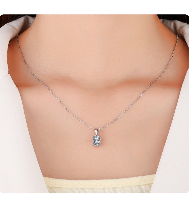 Cross-border new arrival S925Silver Moissanite Diamond Light Luxury High-End Radiant Cut Rectangular Pendant Collarbone Chain Wholesale