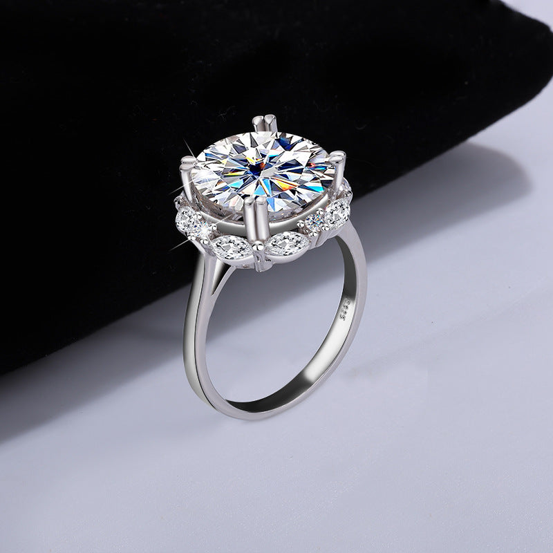 Cross-Border925Women's Sterling Silver Ring5Carat Luxury Beloved Moissanite Ultra Sparkling Ring Fashion High-end Factory Wholesale
