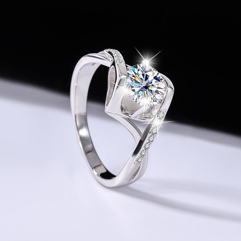 s925Sterling Silver Ring Moissanite Women's Ring Twist Arm Micro Inlay Angel's Kiss Proposal Factory Wholesale Moissanite