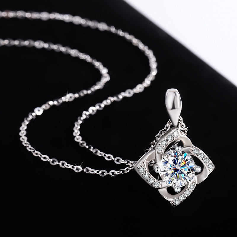 s925Sterling Silver Four-Leaf Clover Necklace Silver Pendant Moissanite Necklace for Women Classic Fashion Collarbone Chain In Stock Wholesale