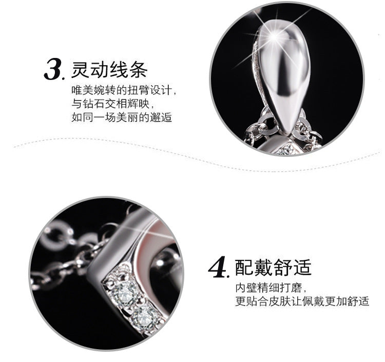 s925Sterling Silver Four-Leaf Clover Necklace Silver Pendant Moissanite Necklace for Women Classic Fashion Collarbone Chain In Stock Wholesale