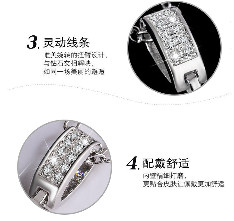 s925Sterling Silver Platinum Plated Micro Inlaid Bull Head Silver Pendant Moissanite Necklace for Women Classic Fashion Collarbone Chain Wholesale