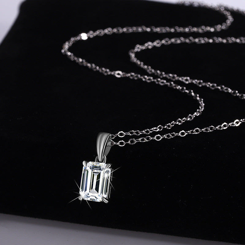 Cross-border new arrival S925Pure Silver Moissanite Diamond Light Luxury High-End Feel Emerald Cut Rectangular Pendant Collarbone Chain Wholesale