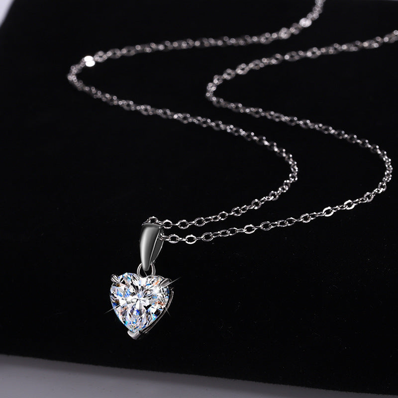 Cross-border hot selling S925Sterling Silver Moissanite Pendant Heart Necklace for Women European and American Simple Collarbone Chain Factory Wholesale