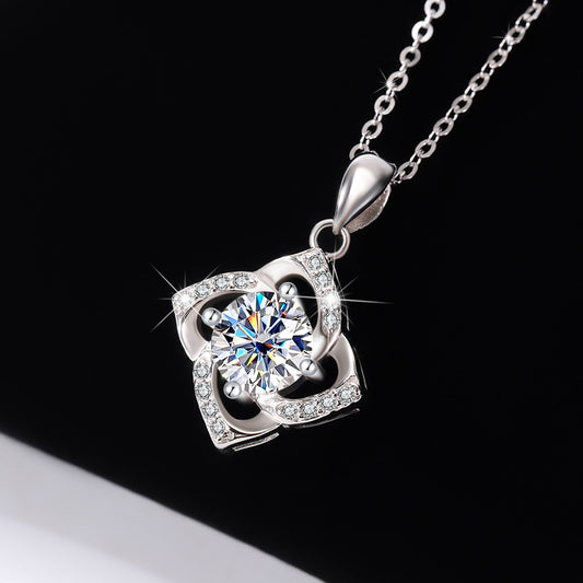 s925Sterling Silver Four-Leaf Clover Necklace Silver Pendant Moissanite Necklace for Women Classic Fashion Collarbone Chain In Stock Wholesale