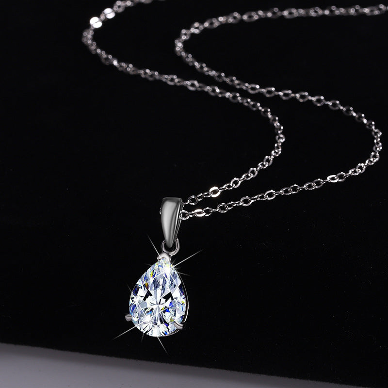 Cross-border hot selling S925Pure Silver Moissanite Pendant Water Drop Necklace for Women Simple Irregular Collarbone Chain Factory Wholesale