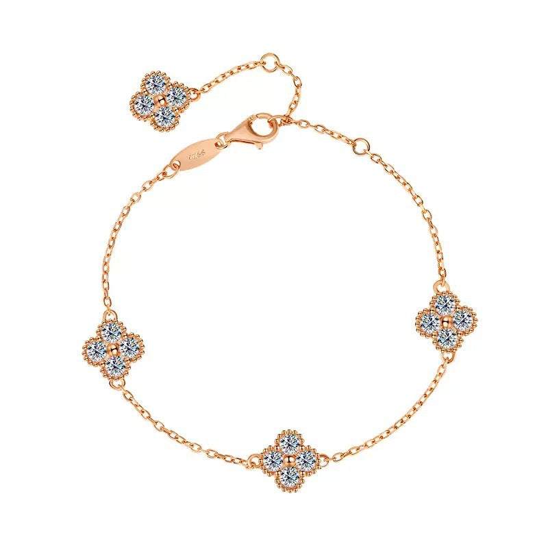 Cross-border hot selling S925Silver Moissanite Champagne Gold Four-Leaf Clover Three-Piece Set Earrings Bracelet Necklace for Women Factory Wholesale