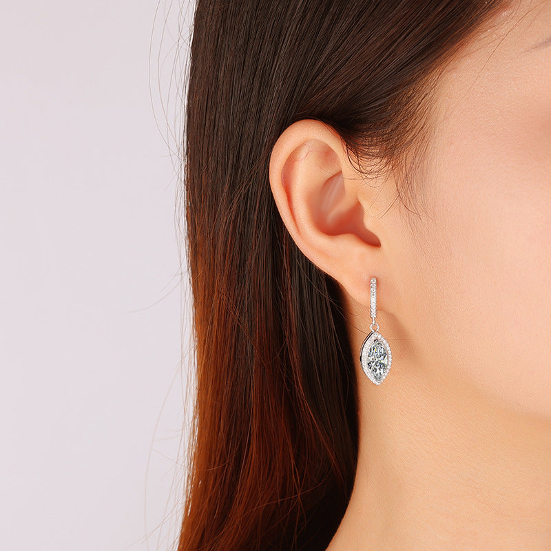 Cross-Border S925Sterling Silver Earrings for Women, Horse Eye Moissanite Ear Clips, Platinum Plated Moissanite Earrings, Direct Supply from Manufacturer, Wholesale