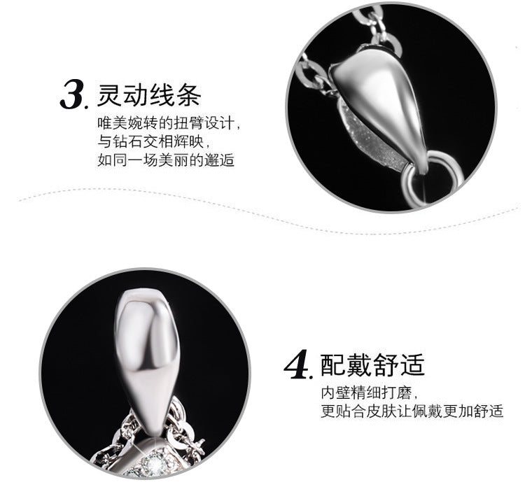s925Sterling Silver Four-Leaf Clover Necklace Silver Pendant Moissanite Necklace for Women Classic Fashion Collarbone Chain In Stock Wholesale