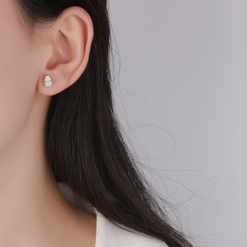 Cross-border hot selling925Pure Silver Earrings for Women Simple Elegant Ear Jewelry1Carat Irregular Water Drop Pear Shape Moissanite Earrings