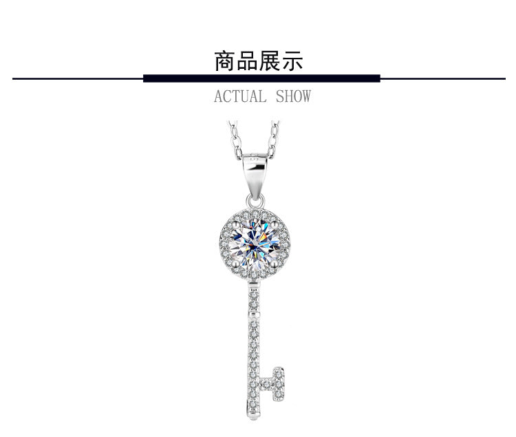 s925Sterling Silver Four-Leaf Clover Necklace Silver Pendant Moissanite Necklace for Women Classic Fashion Collarbone Chain In Stock Wholesale
