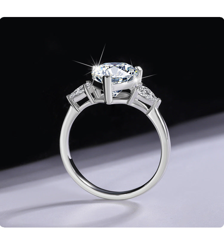 Exclusive for cross-border925Sterling Silver Plated pt950Platinum Inlaid Heart-shaped Moissanite Diamond Ring Proposal Interstitial Ring Wholesale
