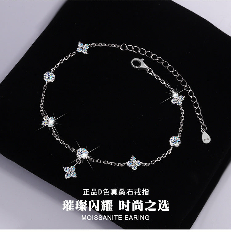 Cross-border hot selling S925Silver Platinum Plated Moissanite Four-Leaf Clover Bracelet Gift High-End Exquisite Light Luxury Style Wholesale